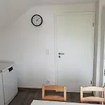 דירה Dachwohnung Eyb Mit 3 Schlafzimmern אנסבאך
