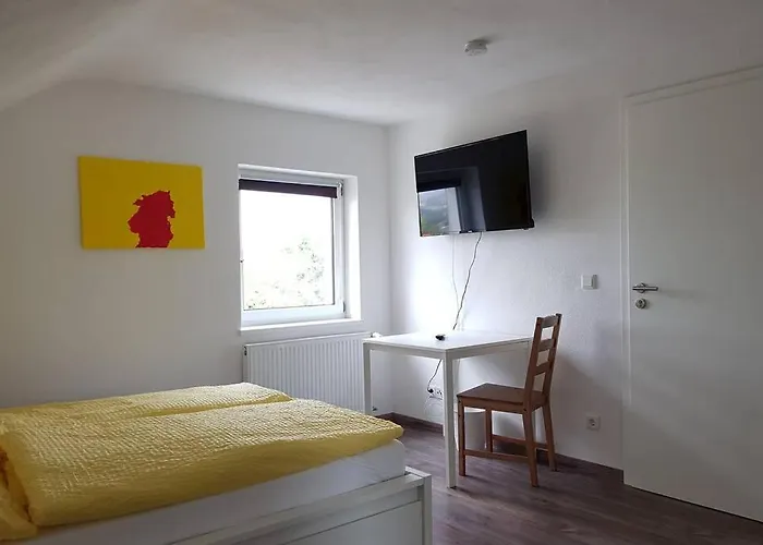 Dachwohnung Eyb Mit 3 Schlafzimmern Apartament *