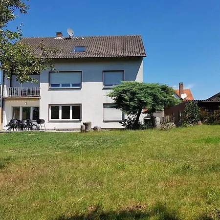 Dachwohnung Eyb Mit 3 Schlafzimmern Appartement