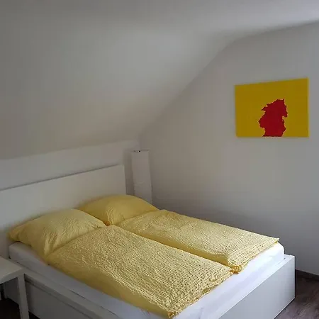 Apartmán Dachwohnung Eyb Mit 3 Schlafzimmern Ansbach
