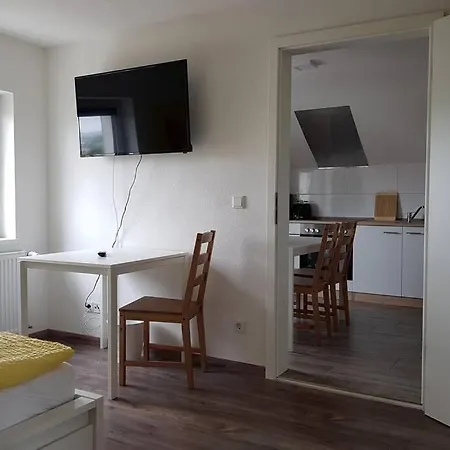 Dachwohnung Eyb Mit 3 Schlafzimmern Appartement Ansbach