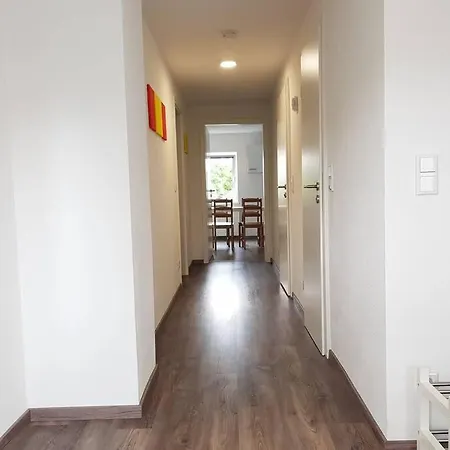 Dachwohnung Eyb Mit 3 Schlafzimmern Appartamento