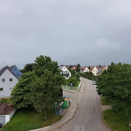 Dachwohnung Eyb Mit 3 Schlafzimmern Appartement *