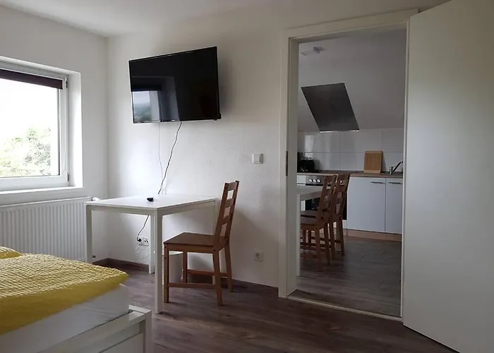 Dachwohnung Eyb Mit 3 Schlafzimmern Apartmán Ansbach